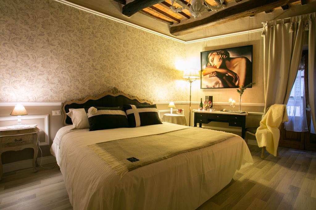 San Michele Al Borgo Bed & Breakfast Castiglion Fiorentino Rom bilde